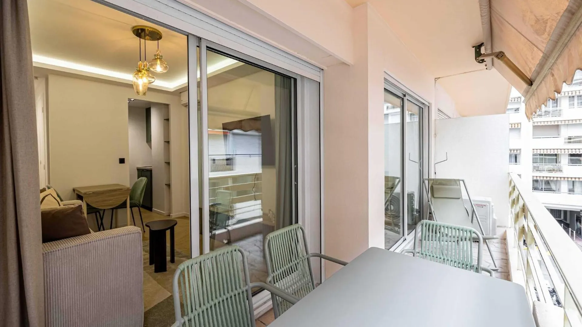 Elegant Apt With Balcony 1Bd 4P - Croisette Cannes Apartment